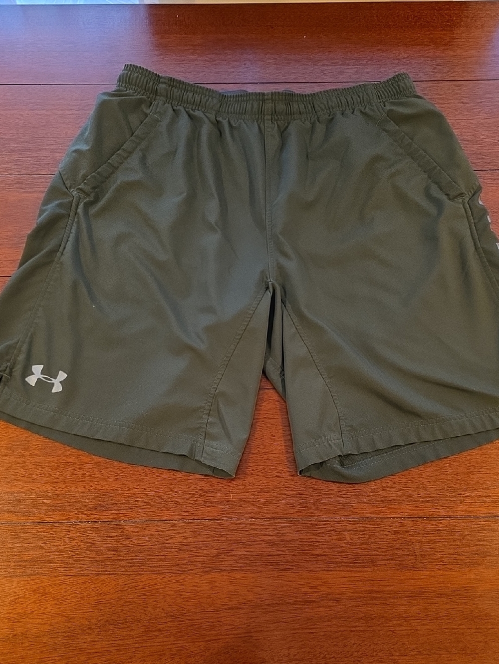 Under Armour Men's Olive Athletic Training Shorts - Dark Green Size XL
